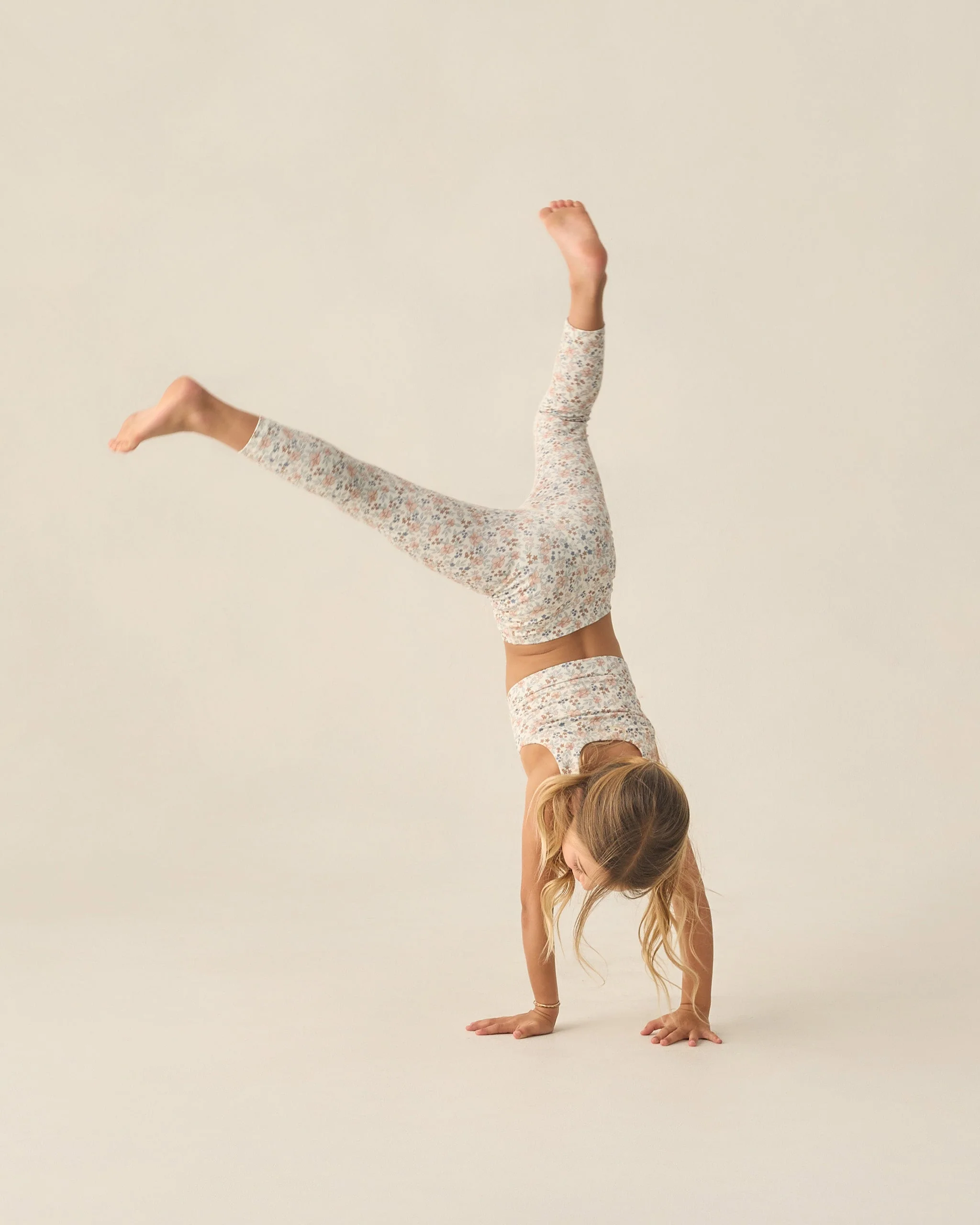 Basic Legging Flower Field - Image 5