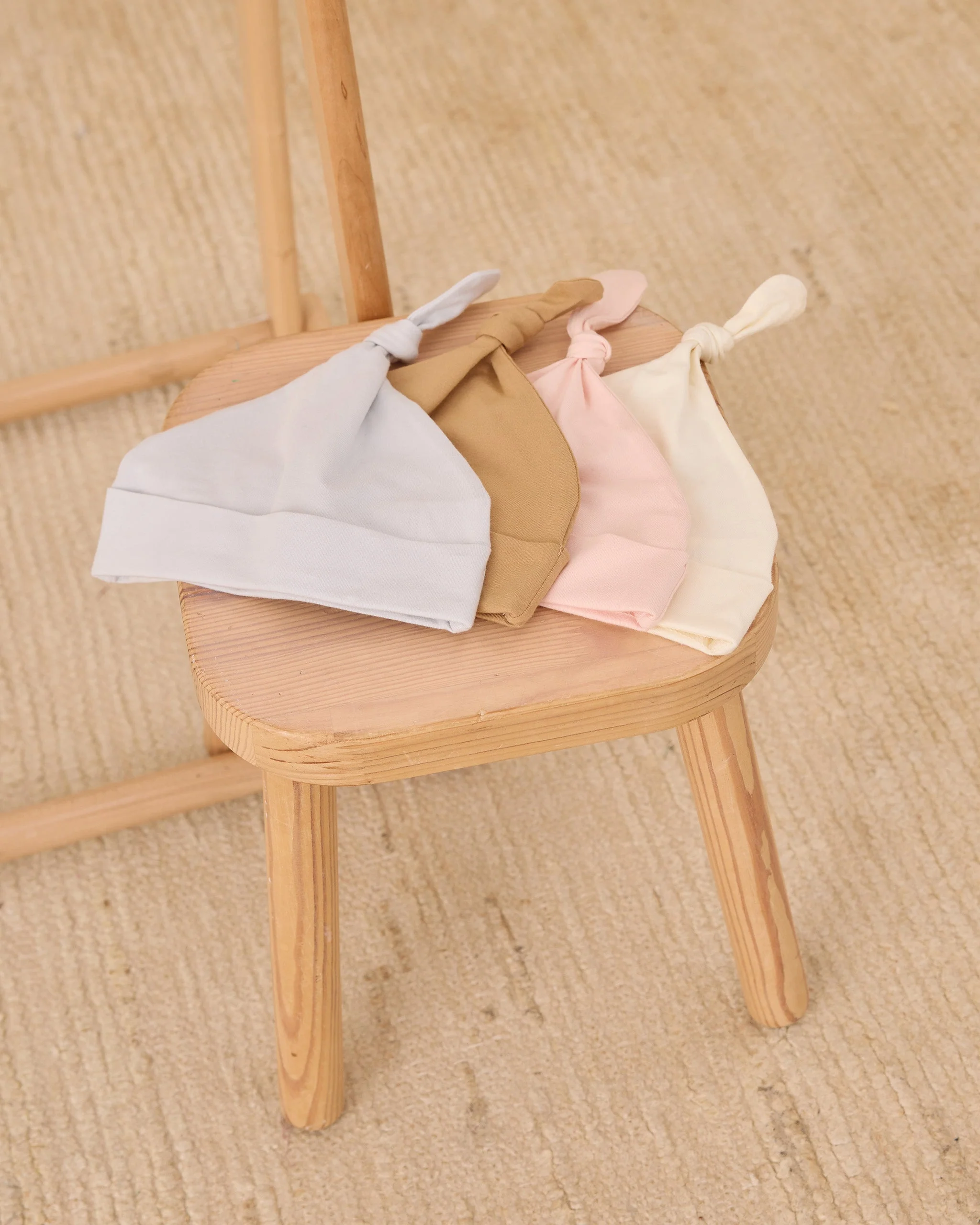 Knotted Baby Hat || Petal - Image 4