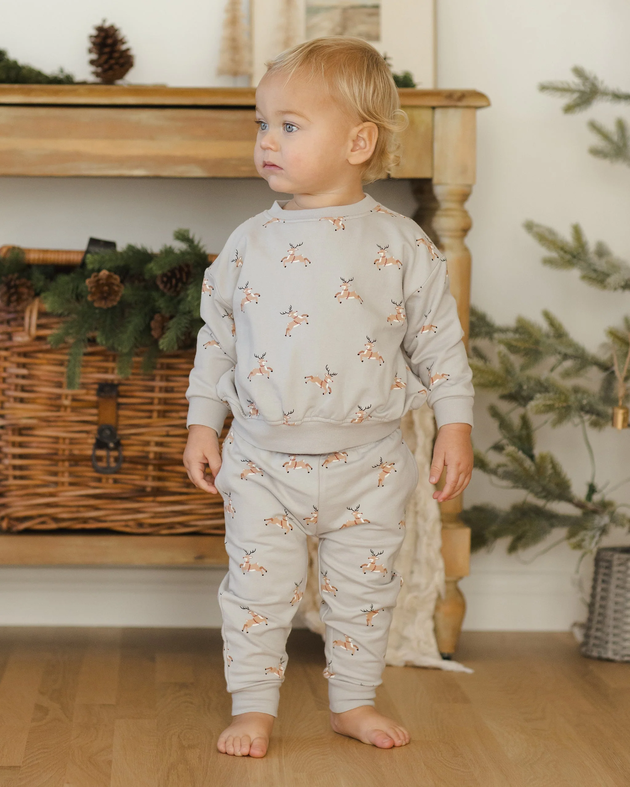 Relaxed Fleece Sweatshirt || Reindeer - Image 3