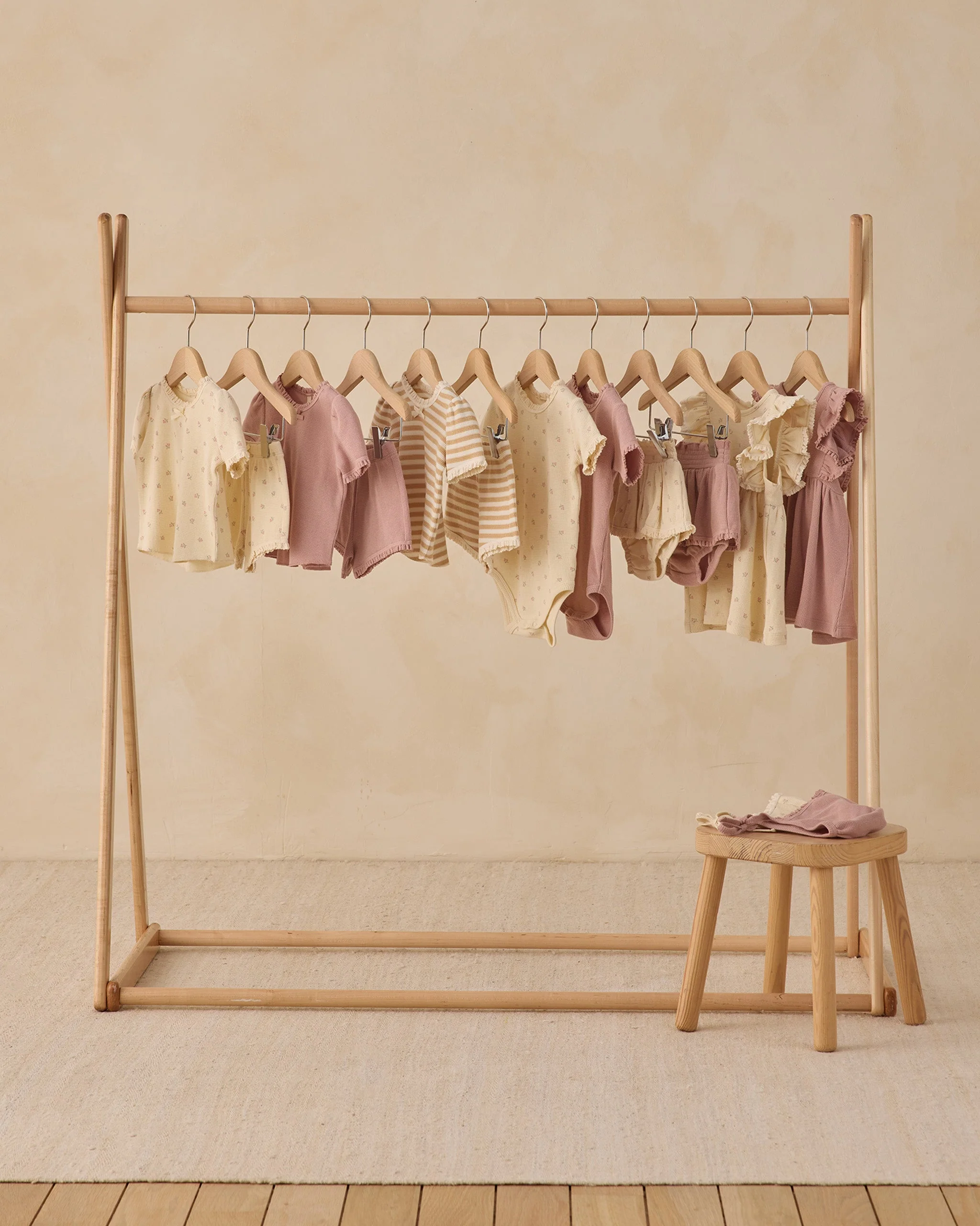 Ruby Set Mauve Ditsy - Image 4